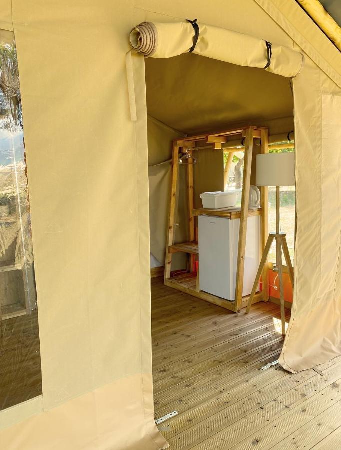 Mareleon Camping Ofrinion Bagian luar foto