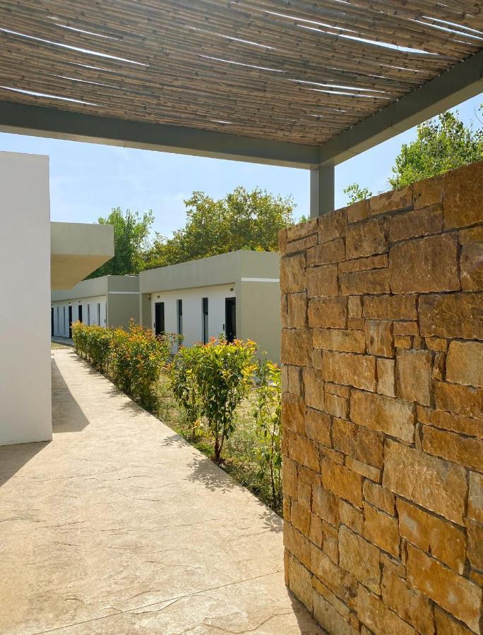 Mareleon Camping Ofrinion Bagian luar foto